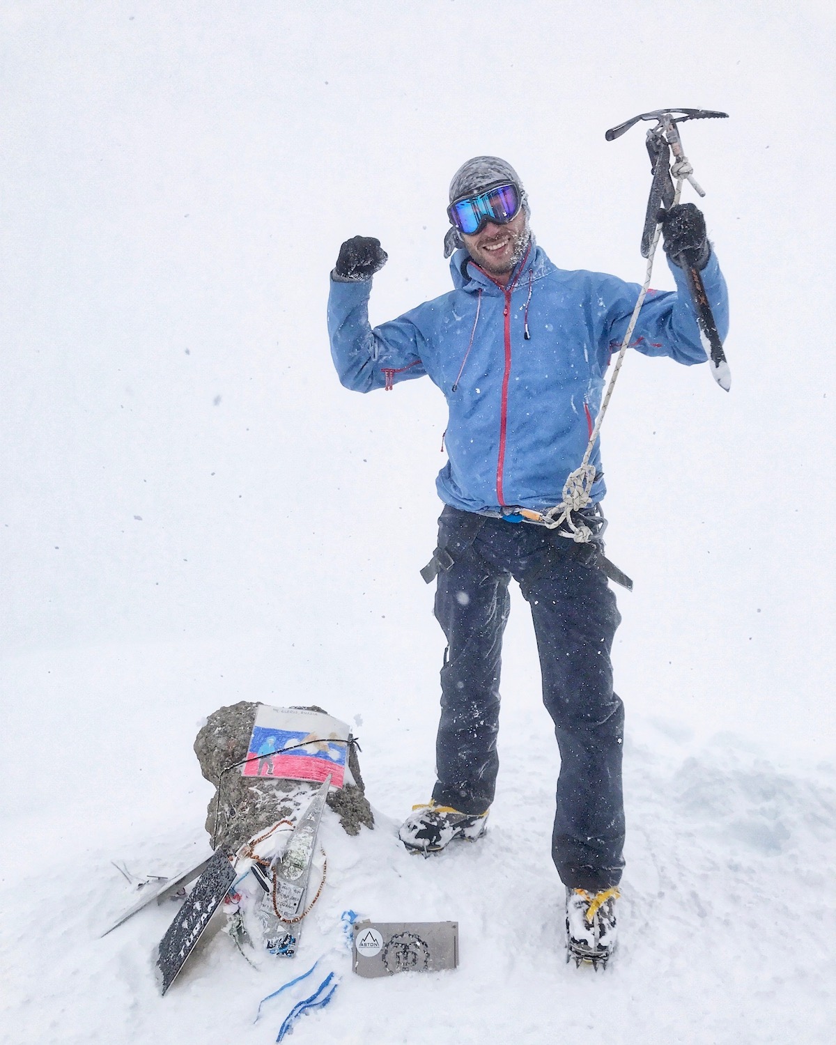 My 2018 in Review: Failures, struggles & how to improve next year | How I did 2018 Review Mount Elbrus The summit of Mount Elbrus, Russia.