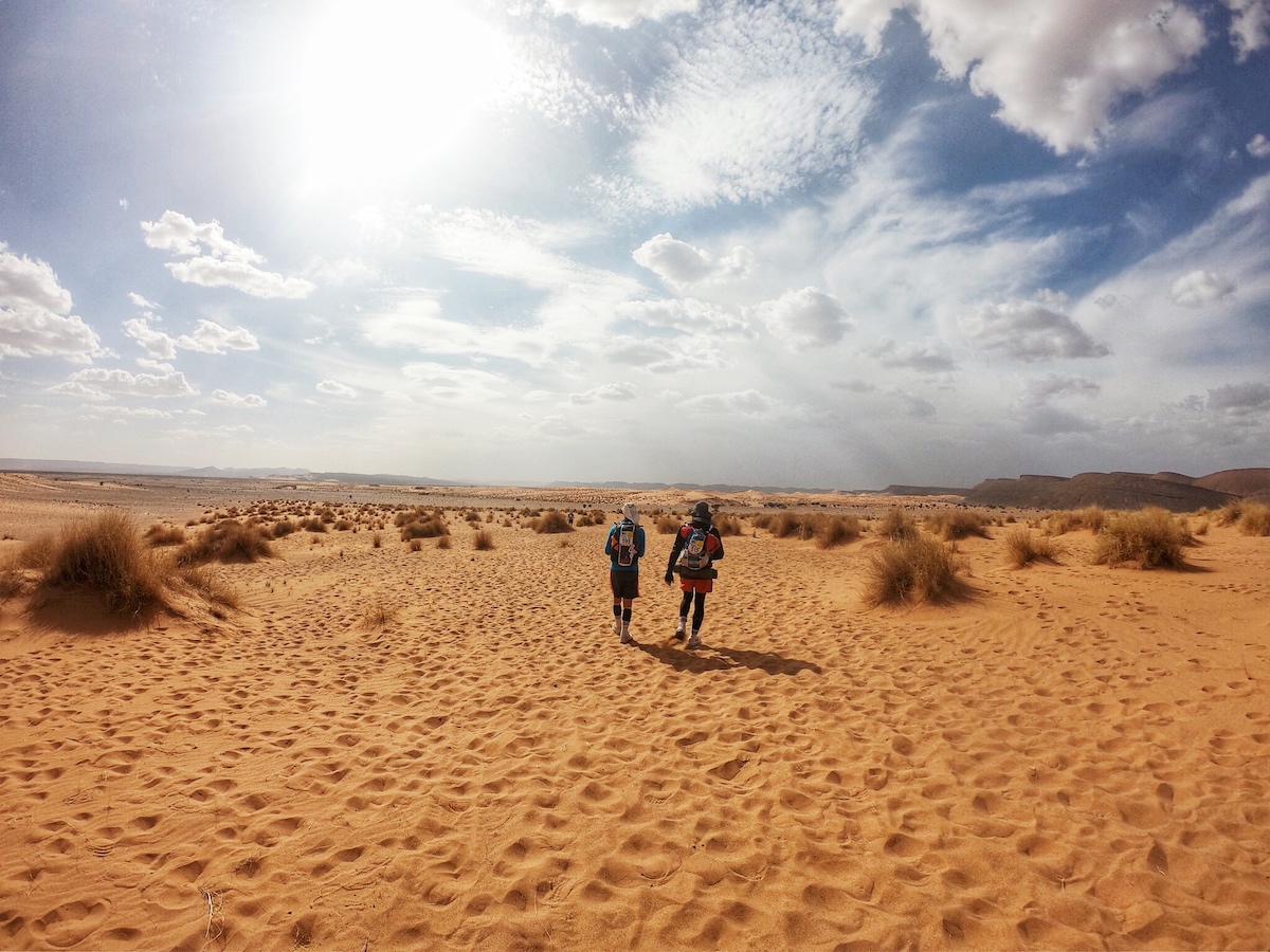 Marathon Des Sables Review: 6 Marathon/6 Days in The Sahara! | long day Marathon des Sables Johnny and Eammon at Marathon des Sables