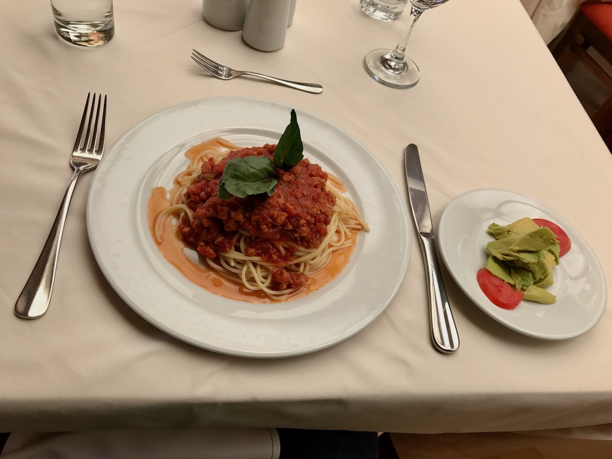 Visiting Salar de Uyuni in Bolivia: All You Need To Know | palacio de sal hotel salt flats food Vegetarian spaghetti bolognese.