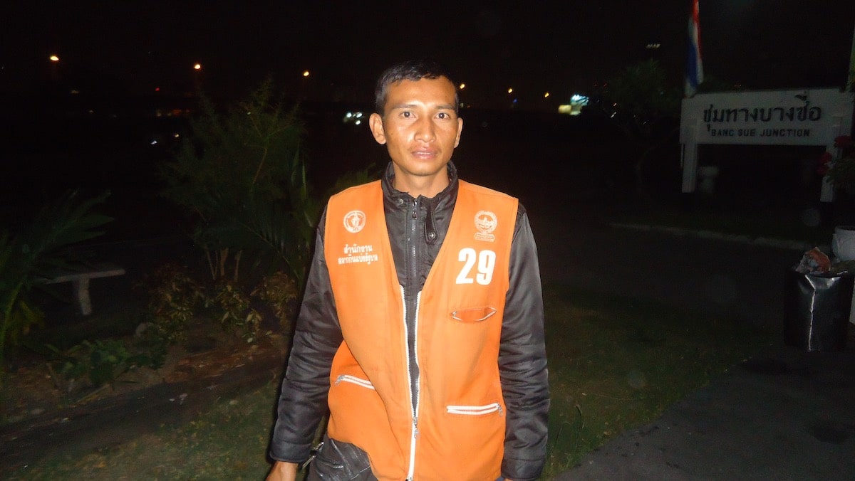 Cost of Living in Bangkok (& The Lies That Bloggers Tell) | Motorbike taxi driver Bangkok Motorcycle taxi driver in orange vest, Bangkok, Thailand