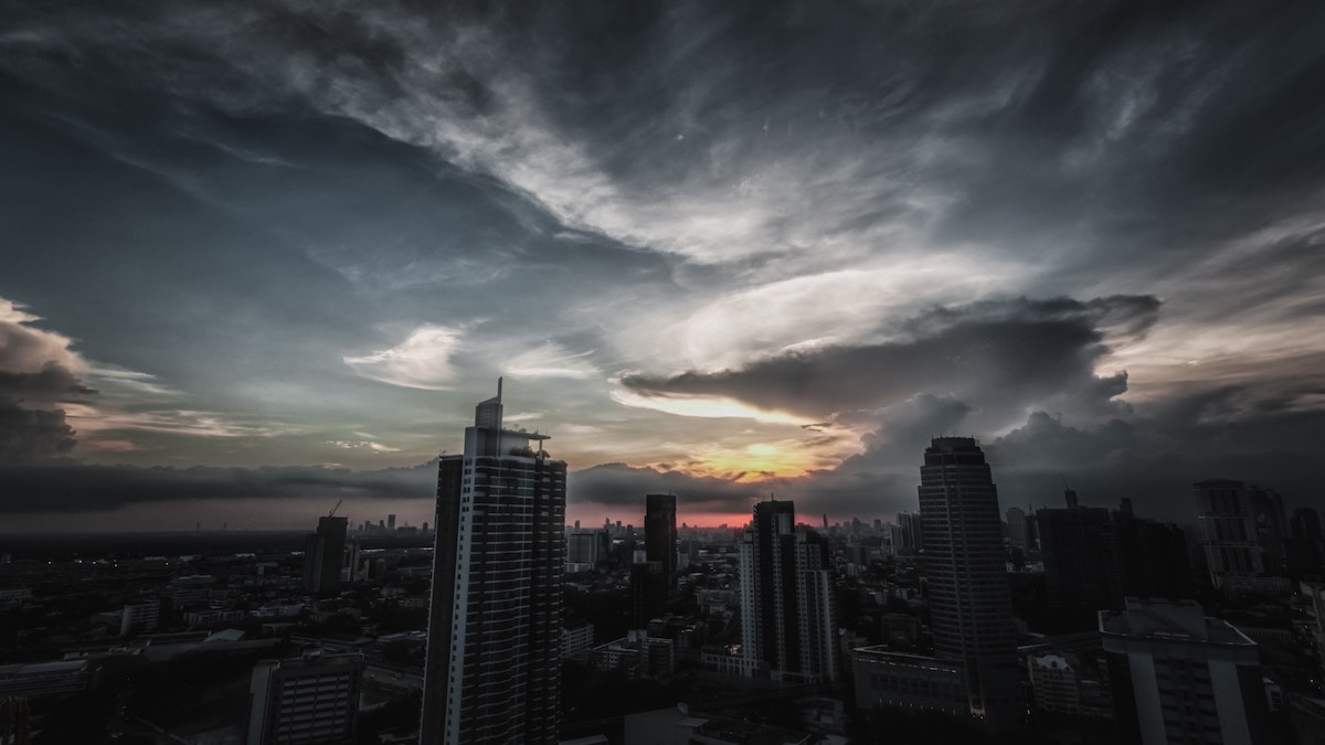 The 10 Best Neighborhoods For Expats in Bangkok | Ekkamai The skyline of Ekkamai in Bangkok at dawn