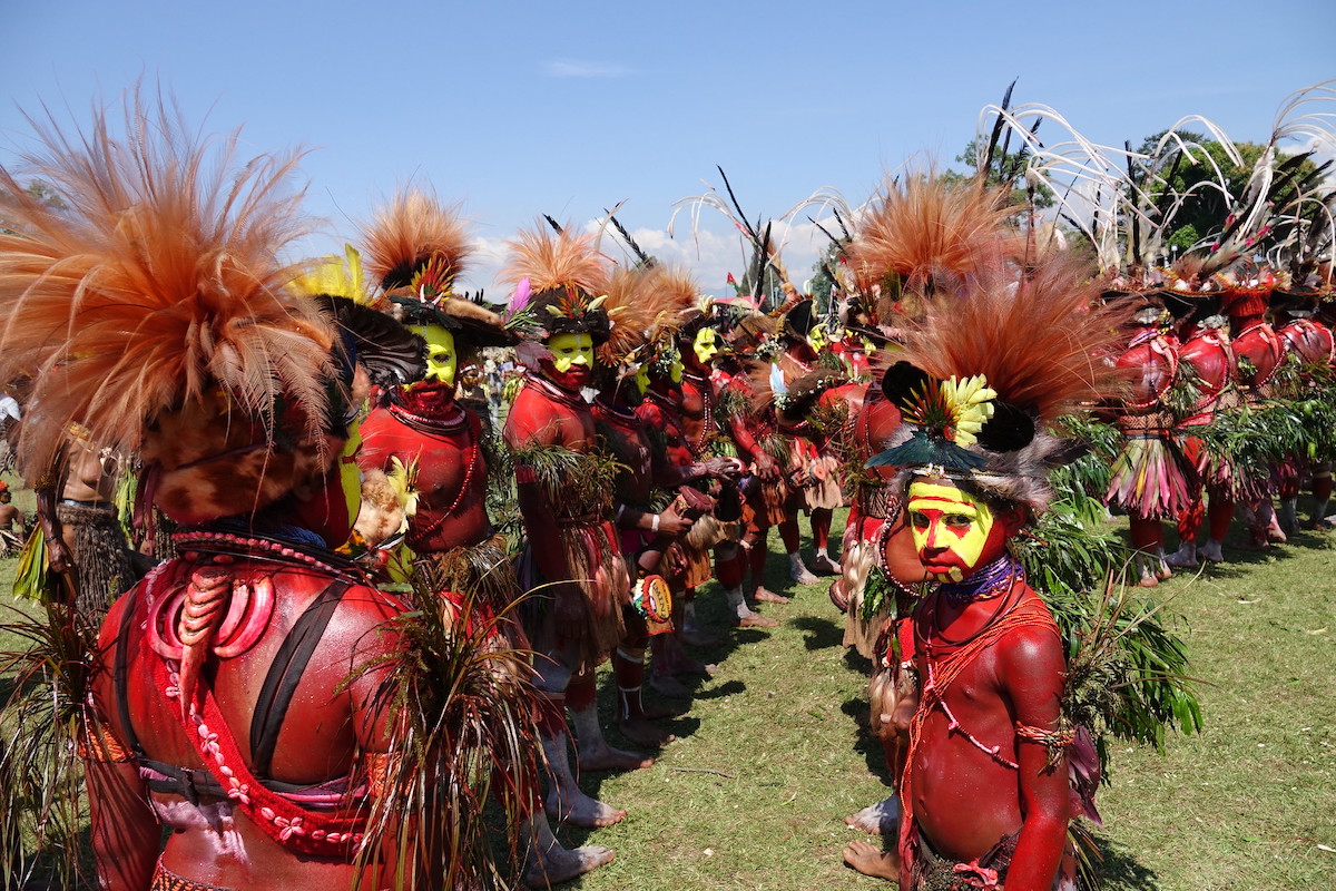 The Tribespeople of Papua New Guinea: A Detailed Guide | Huli Wigmen Papua New Guinea tribe Huli Wigmen Papua New Guinea tribe
