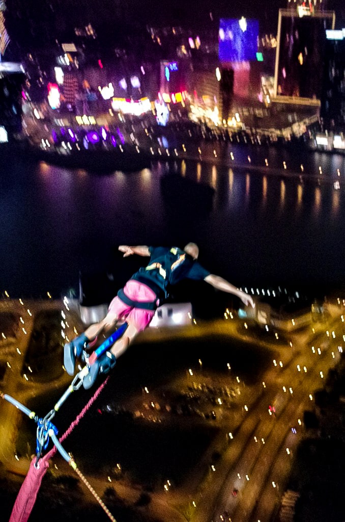 Doing The World's Highest Bungee Jump in Macau (233 Meters!) | Macau Tower bungee jump Doing The World’s Highest Bungee Jump in Macau (233 Meters!)