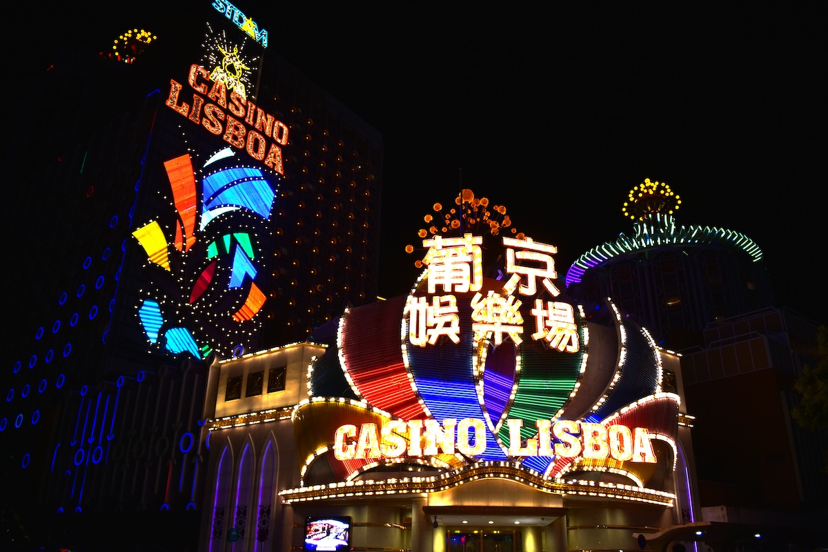 Macau vs Las Vegas: Which is The Best Gambling City? | Macau gambling Macau gambling