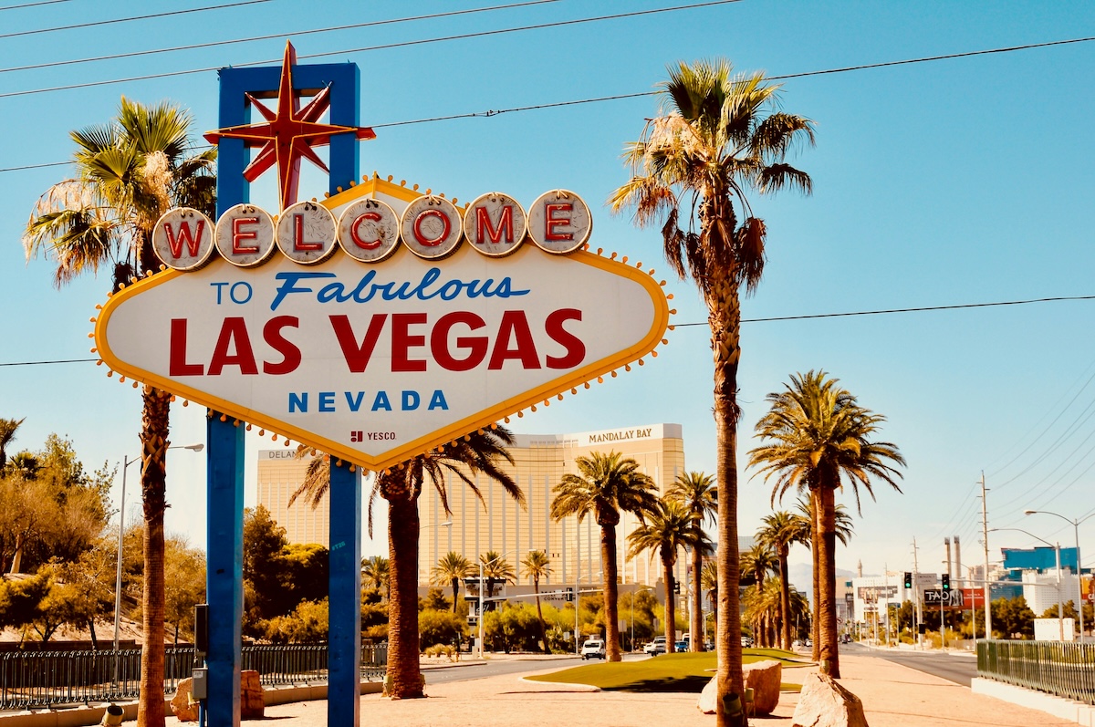 Macau vs Las Vegas: Which is The Best Gambling City? | Macau vs Las Vegas Macau vs Las Vegas: Which is The Best Gambling City?