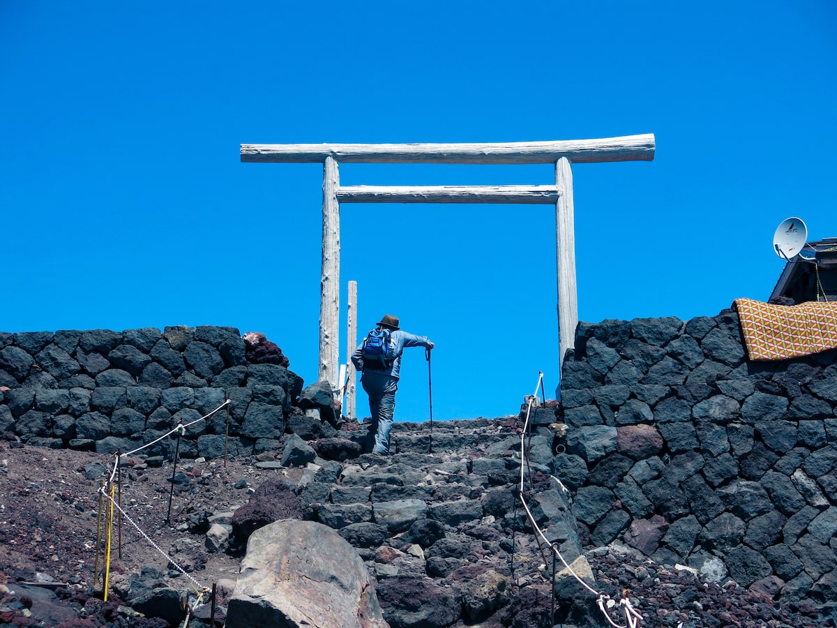 How Hard is it To Climb Mount Fuji? | Old man climbing Mount Fuji How Hard is it To Climb Mount Fuji?