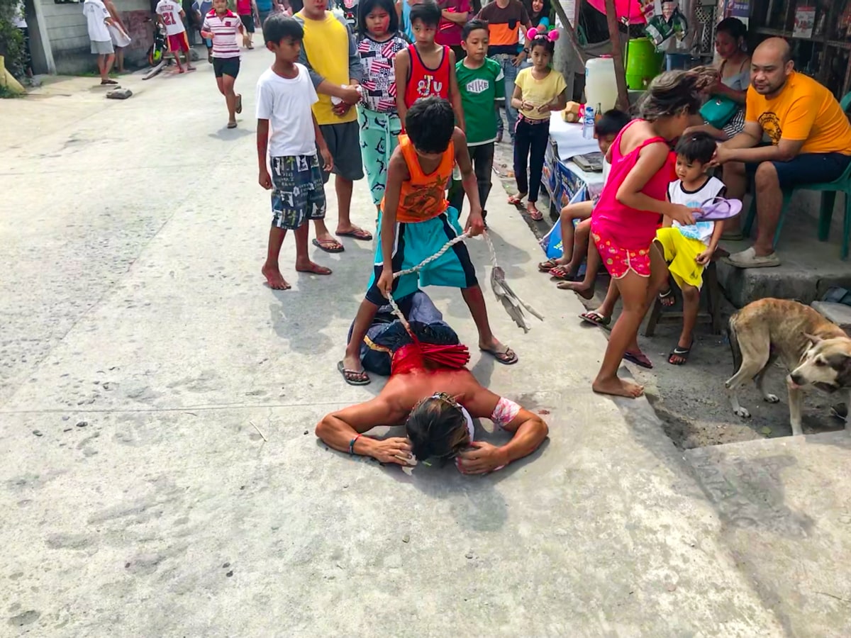 Crucifixion in the Philippines: My (Extreme) Easter Experience | San Fernando City Good Friday San Pedro Cutud Easter street processions