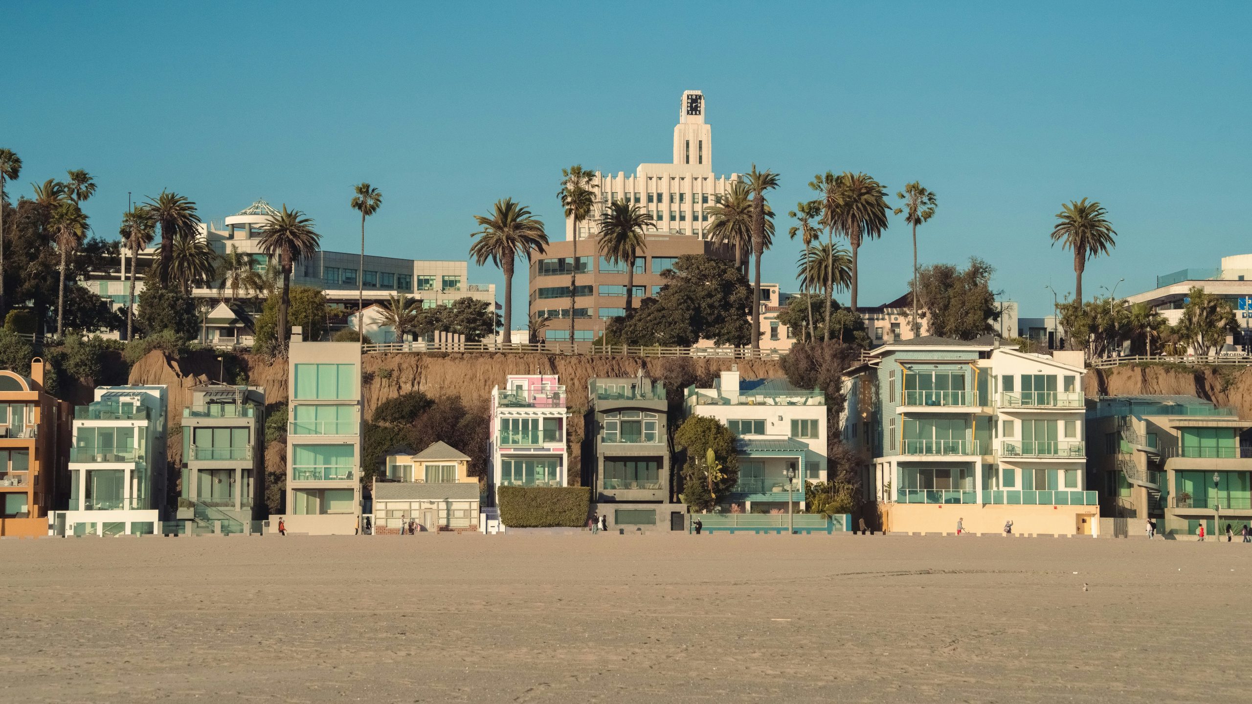 7 Luxury Vacation Rental Platforms in Florida for Family-Friendly Beach Holidays in 2026 | dennis zhang 4vLeCjSp224 unsplash scaled 1 7 Luxury Vacation Rental Platforms in Florida for Family-Friendly Beach Holidays in 2026
