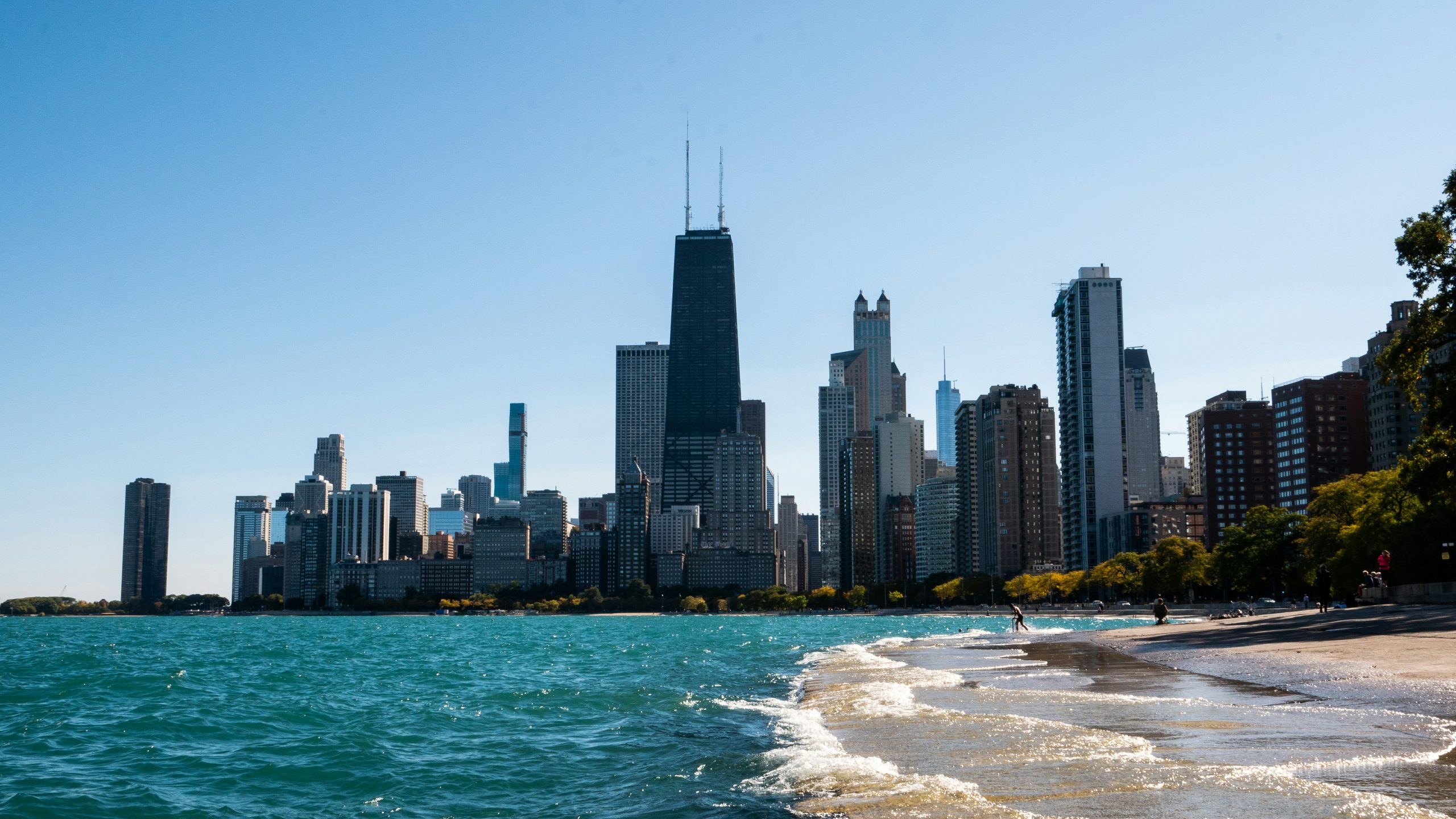 7 Trusted Vacation Booking Platforms in Illinois for Hassle-Free Stays in 2026 | dylan lapierre xYExw4Mrc5g unsplash scaled 1 7 Trusted Vacation Booking Platforms in Illinois for Hassle-Free Stays in 2026