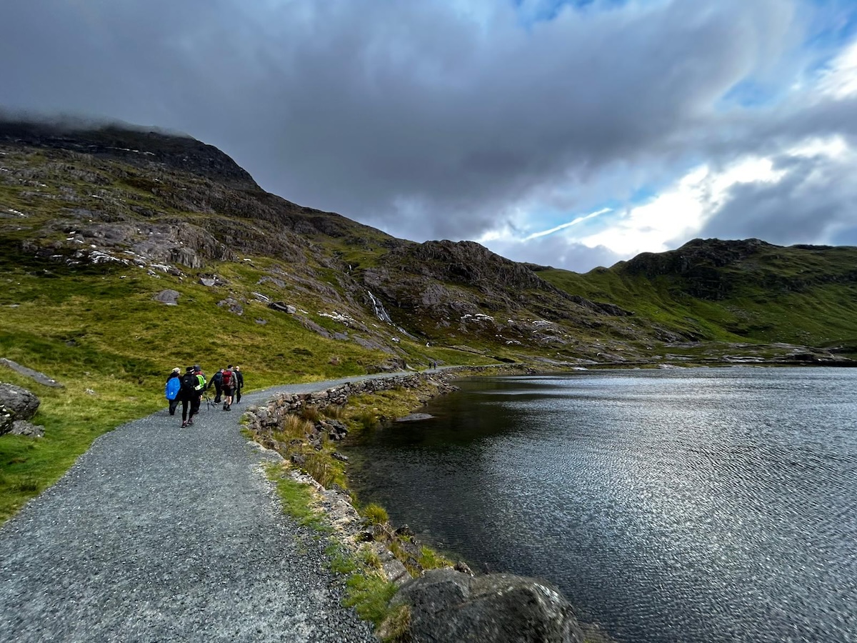 Hiking The UK National 3 Peaks in 24 Hours: An Honest Guide | highest peaks in UK Hikers leaving Snowdonia during the 3 Peaks Challenge