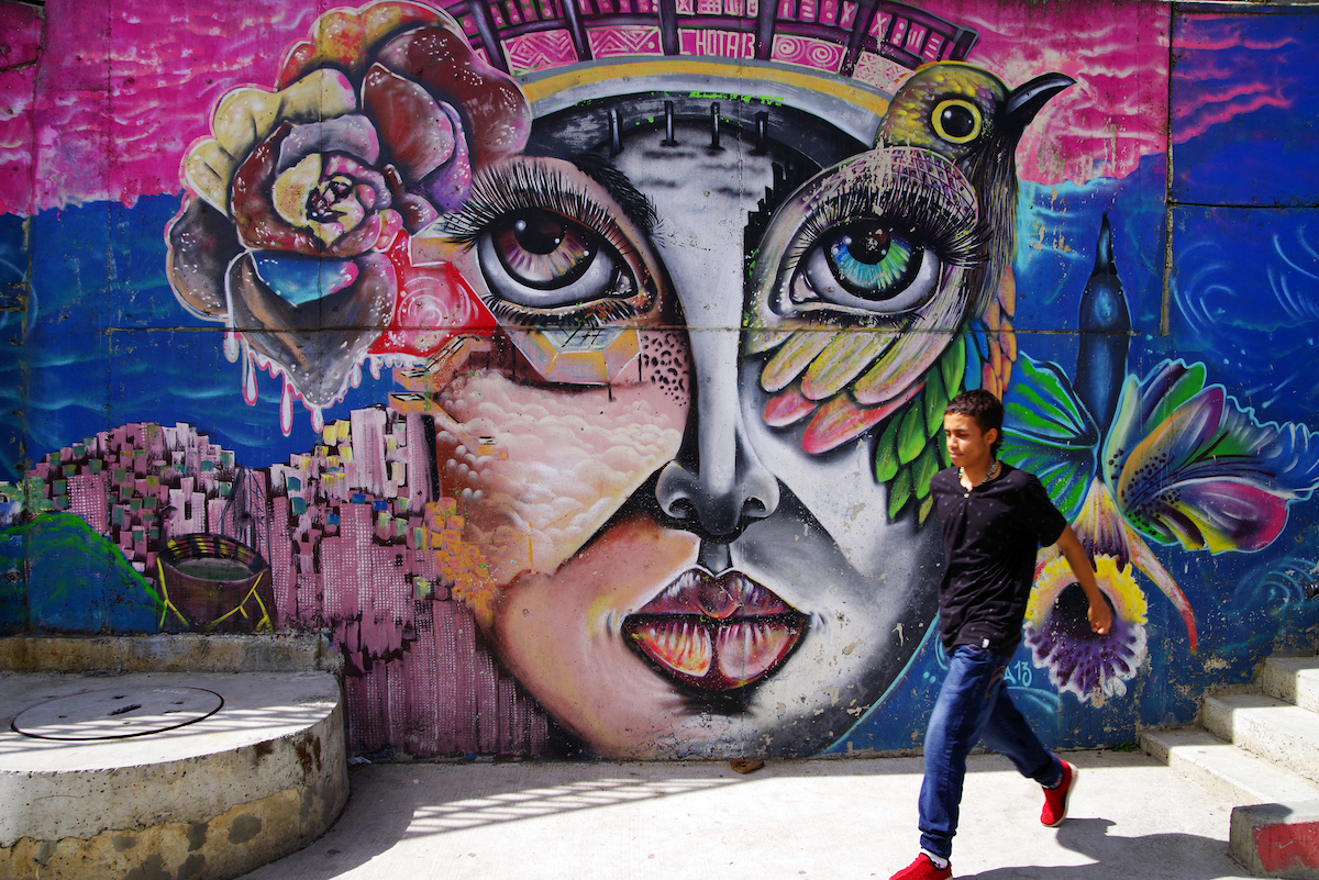 Expat's Guide To The Top Things To Do in Medellin, Colombia | street art Medellin street art Medellin
